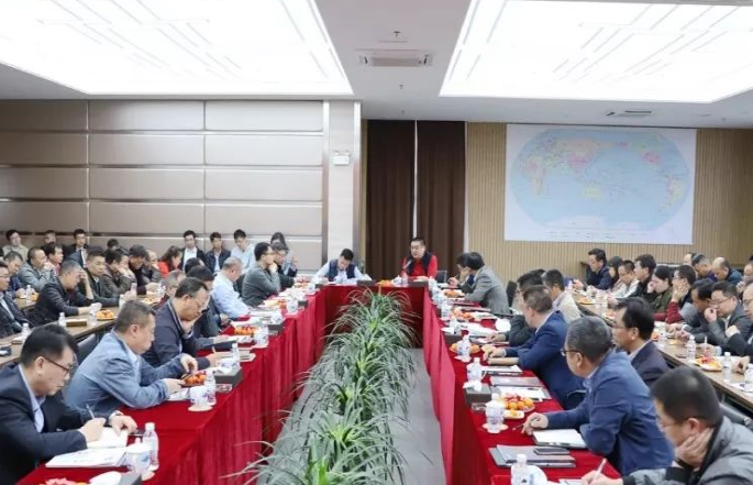 追梦新征程，奋斗再出发 ——开云手机官方版页面隆重召开2019年新年办公会
