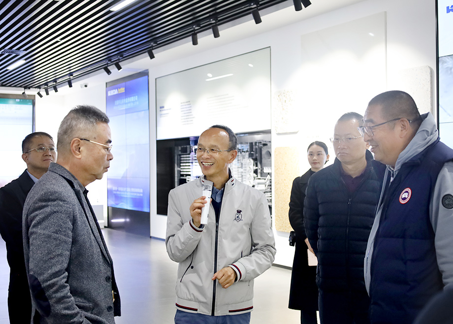 深化合作，共话未来丨马可波罗董事长黄建平一行莅临开云手机官方版页面参观交流